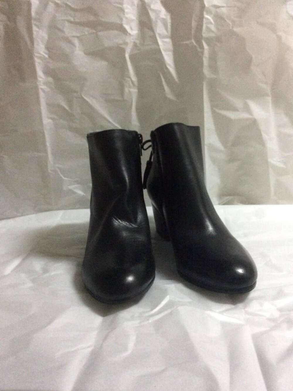 Crown Vintage Black Leather Reha Tassel Ankle Booties Size 7M